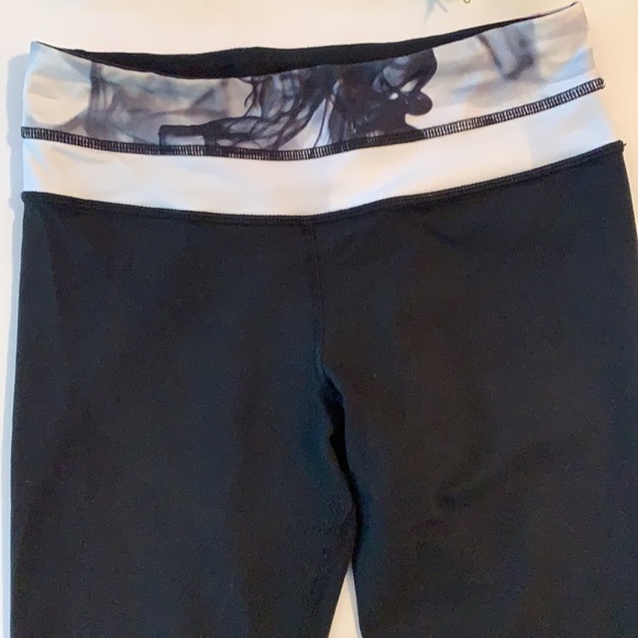 🍋 lululemon Wunder Groove Crop - Picture 3 of 8